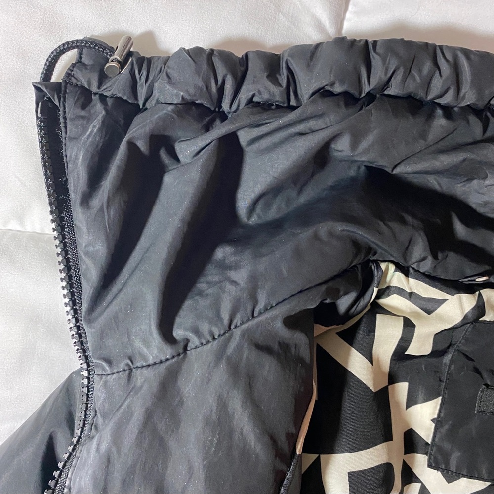 DKNY Insulated Black Winter Sporty Coat/Jacket - Picture 8 of 9